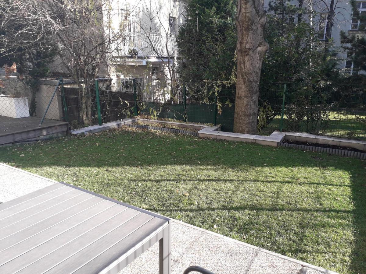 비엔나 Cosy Flat In The Quiet Area With Own Garden, Free Parking And Direct Public Transport Link To The Centre 아파트 외부 사진